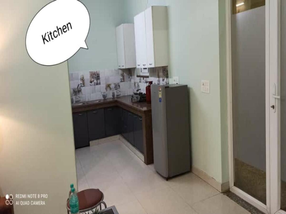 Oyo 74401 Aster Garden Suites Delhi  Luaran gambar