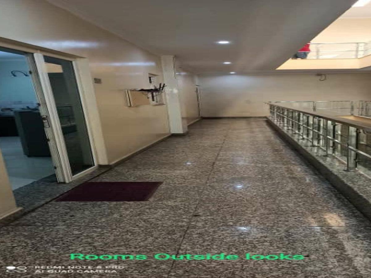 Oyo 74401 Aster Garden Suites Delhi  Luaran gambar