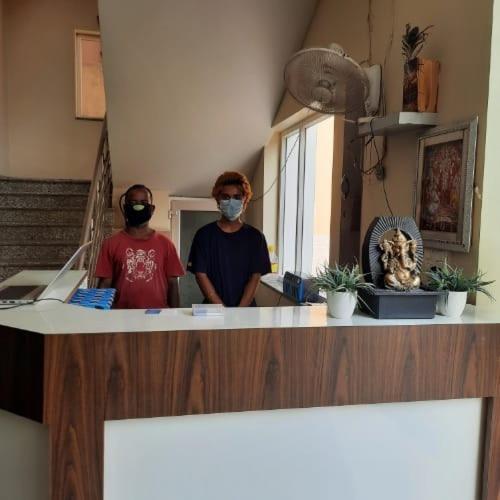 Oyo 74401 Aster Garden Suites Delhi  Luaran gambar
